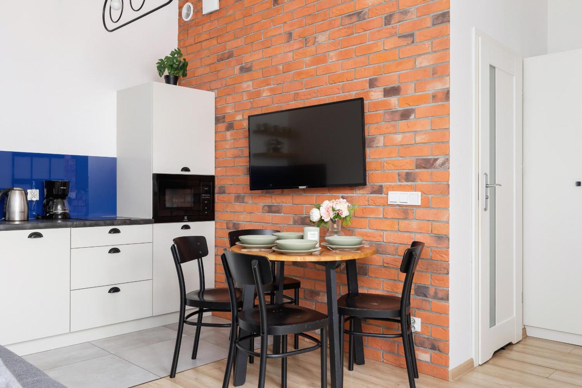 Dietla Z Klimatyzacja I Balkonem W Centrum Krakowa By Renters Krakau