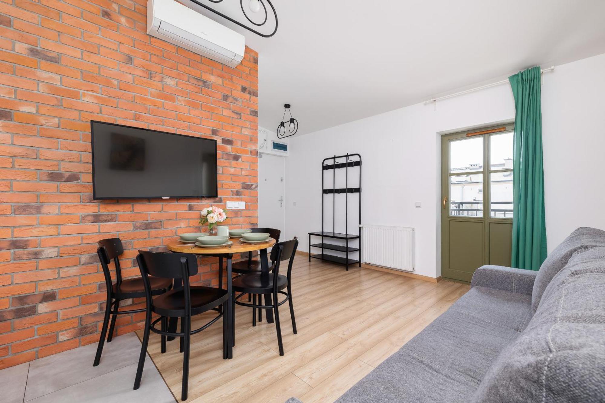 Dietla Z Klimatyzacja I Balkonem W Centrum Krakowa By Renters *